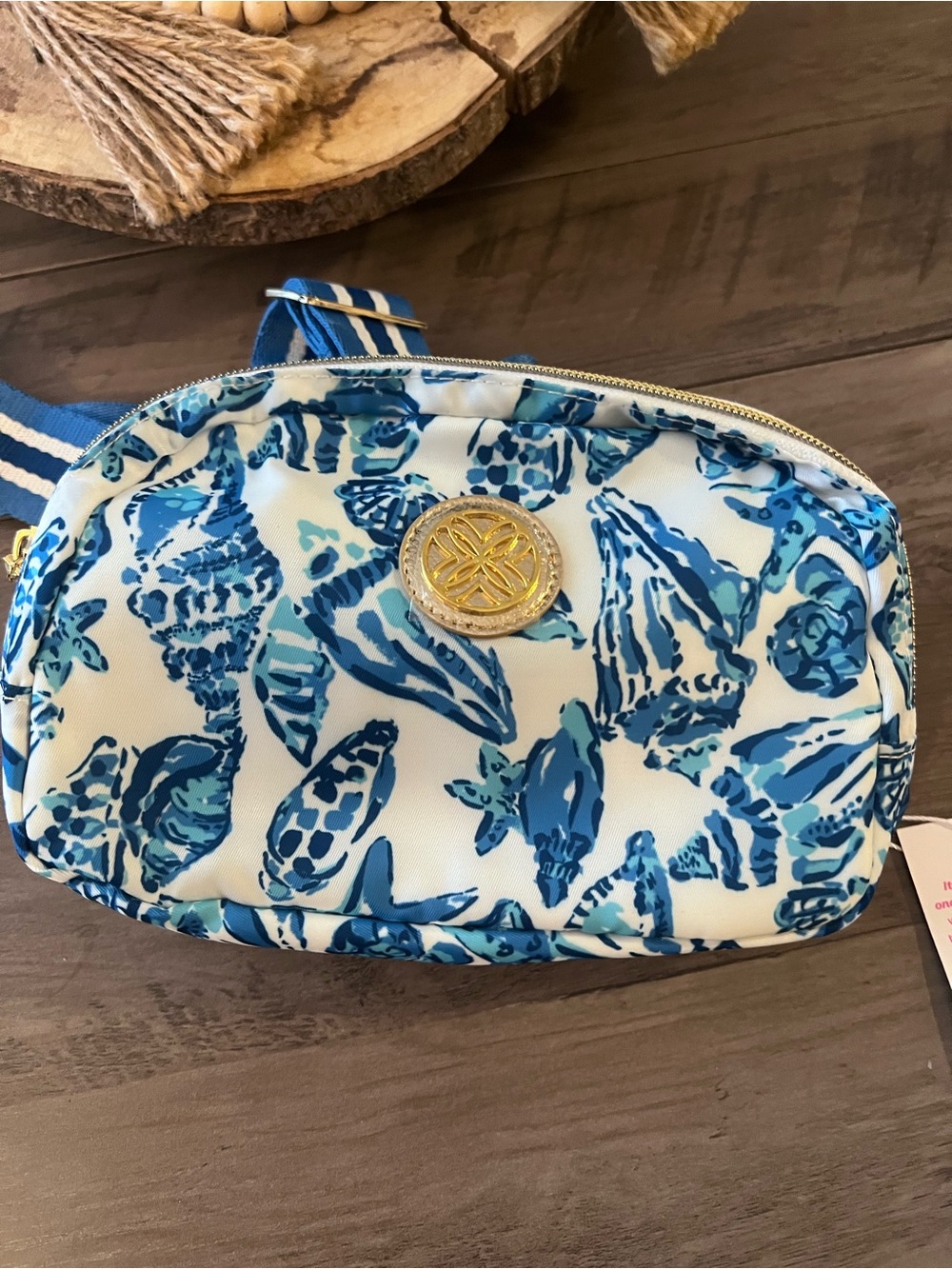 Lilly Pulitzer Blue & White Shell-Print Belt Bag with Gold Charm - Picture 3 of 5